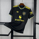 Camisa Pronta Entrega Manchester United 2025/26 - Adidas Torcedor Masculina - Preta/Amarela