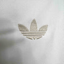 Camisa Pronta Entrega Seleção Colômbia 100 anos 2025/26 - Adidas Torcedor Masculina - Branca/Colorida