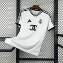 Camisa Real Madrid Edição Especial 2026/27 - Adidas Torcedor Masculina - Branca/Preta