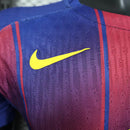 Camisa Barcelona Home 2025/26 - Nike Jogador Masculina - Azul/Vermelha