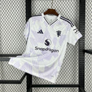 Camisa Pronta Entrega Manchester United Away 2025/26 - Adidas Torcedor Masculina - Branca/Lilás