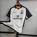 Camisa Manchester United Dupla Face 2001/02 - Umbro Retrô Masculina - Edição Especial 100 anos - Dourada/Branca