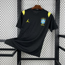 Camisa Seleção Brasil Pré Jogo 2026/27 - Jordan Torcedor Masculina - Preta/Amarela