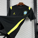 Camisa Seleção Brasil Pré Jogo 2026/27 - Jordan Torcedor Masculina - Preta/Amarela