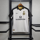 Camisa Manchester United Dupla Face 2001/02 - Umbro Retrô Masculina - Edição Especial 100 anos - Dourada/Branca
