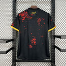 Camisa Seleção Portugal Edição Especial 2026/27 - CR7 Torcedor Masculina - Preta/Vermelha