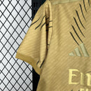 Camisa Real Madrid Treino 2025/26 - Adidas Torcedor Masculina - Dourada/Preta