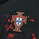 Camisa Seleção Portugal Edição Especial 2026/27 - CR7 Torcedor Masculina - Preta/Vermelha