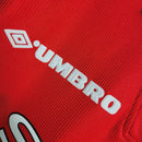Camisa Pronta Entrega Manchester United Home 1998/99 - Umbro Retrô Masculina - Vermelha/Branca