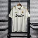 Camisa Pronta Entrega Real Madrid Home 2011/12 - Adidas Retrô Masculina - Branca/Dourada