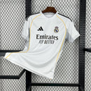 Camisa Pronta Entrega Real Madrid Home 2025/26 -  Adidas Torcedor Masculina - Branca/Cinza