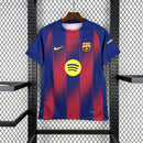 Camisa Barcelona Home 2025/26 - Nike Torcedor Masculina - Azul/Vermelha