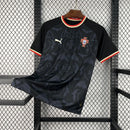 Camisa Seleção Portugal Edição Especial 2026/27 - Puma Torcedor Masculina - Preta/Vermelha