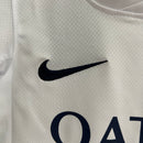 Kit Infantil PSG Away 2024/25 - Nike Torcedor - Branca/Azul