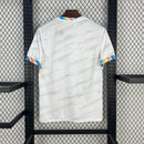 Camisa Barcelona Edição Especial 2025/26 - Nike Torcedor Masculina - Branca/Colorida